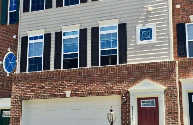 22908 CHESTNUT OAK TERRACE - 22908 Chestnut Oak Terrace, Oak Grove, VA 20166