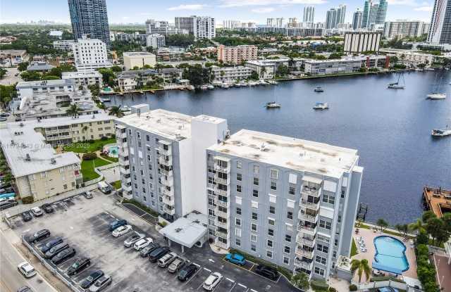 430 Golden Isles Dr photos photos