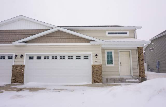 3 Bed 2 Bath Twin Home - 1023 29th Avenue West, West Fargo, ND 58078