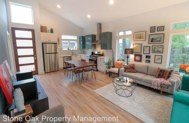 1010 Taulbee Lane Unit 2 Gallery 3