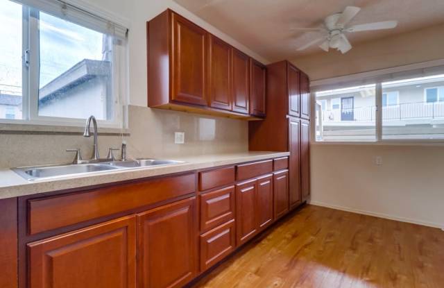 8562 Hurlbut St. Gallery 4