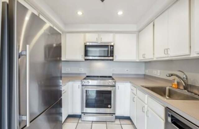 Kenmore Sq - 2 Bed 2 Bath  9/1 photos photos