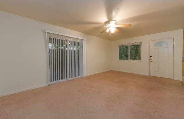 135 Roswell Dr Gallery 2
