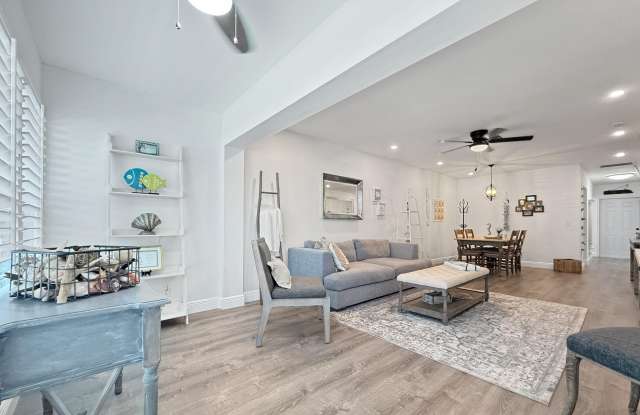 1021 Flame Vine Avenue photos photos