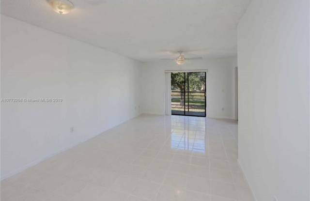 14923 SW 104th St # 2-204 Gallery 3