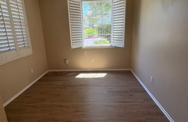 3 bedroom, 2.5 bath Home located in the Gated College Lane Community in Redlands, CA Gallery 4