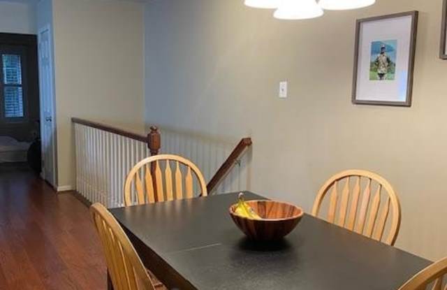 12 WINGATE Court Gallery 4