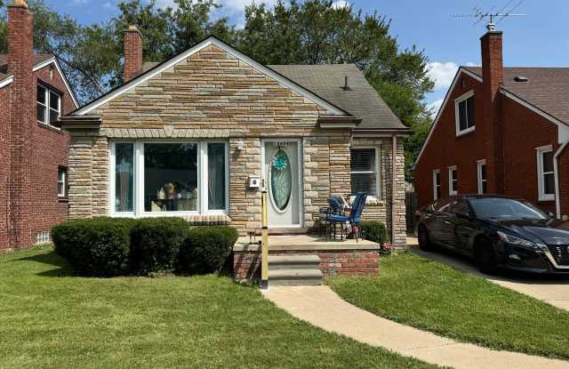 16604 Winthrop Street photos photos