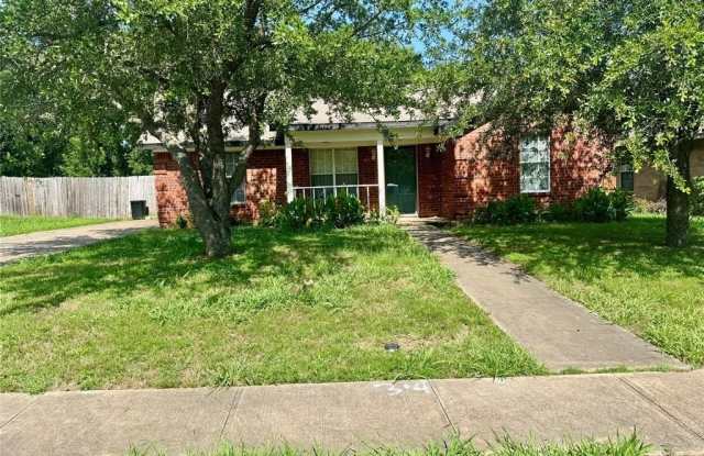 1005 Solomon Drive photos photos