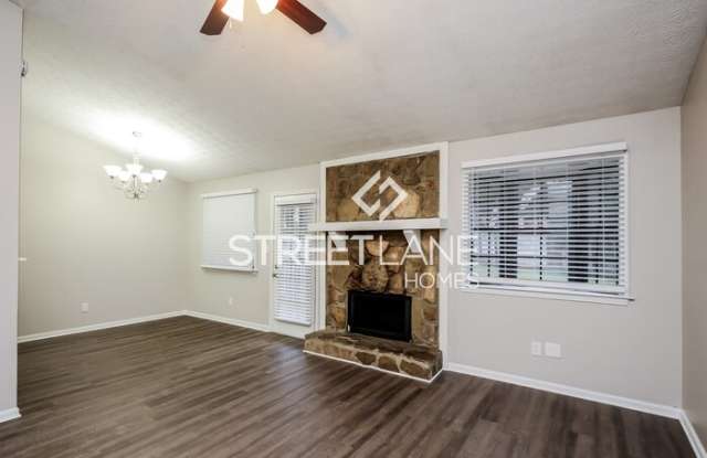 2571 Redfield Drive Gallery 3