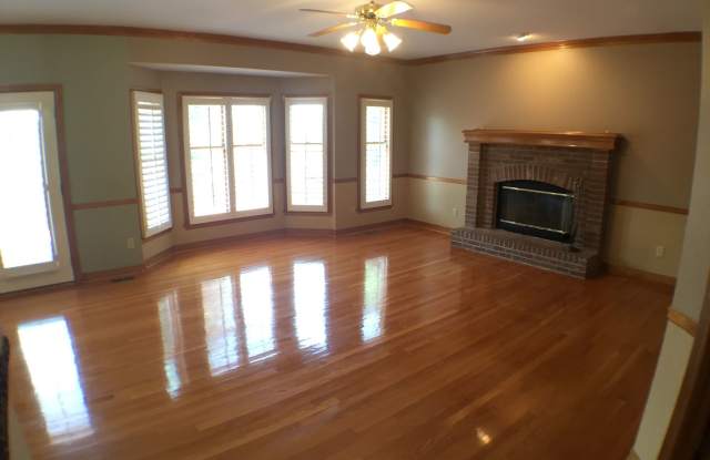 2809 SW Saddlewood Drive Gallery 3