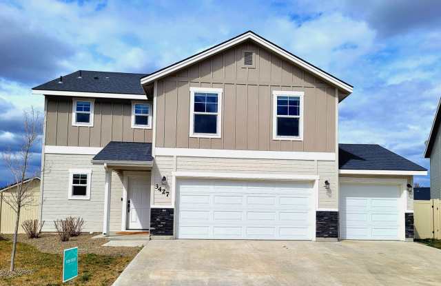 Beautiful 4 bedroom Nampa home photos photos