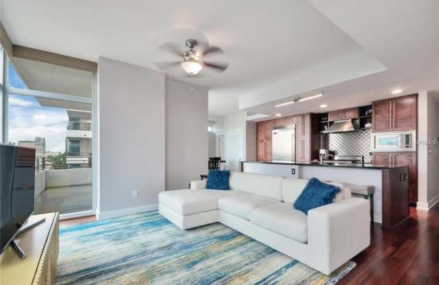 1208 E KENNEDY BOULEVARD Gallery 2