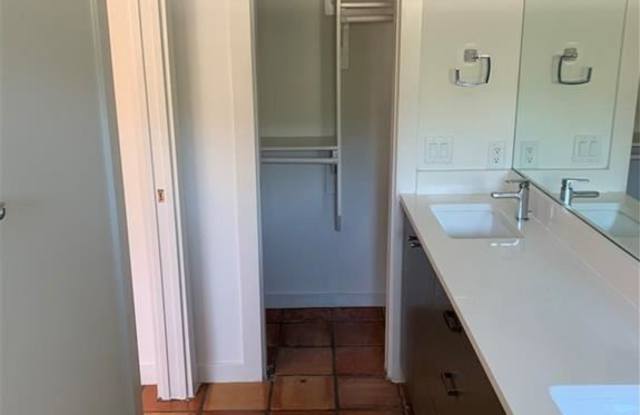 1200 Enfield Rd Apt 206 Gallery 2