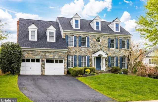 2945 OAKTON KNOLL COURT photos photos
