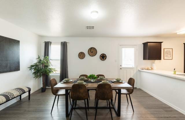 5938 Autumn Palms Gallery 4