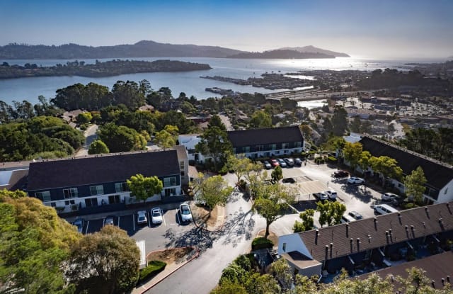 Summit at Sausalito Apartments photos photos