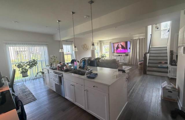 7535 BLUE SUN Drive Gallery 2