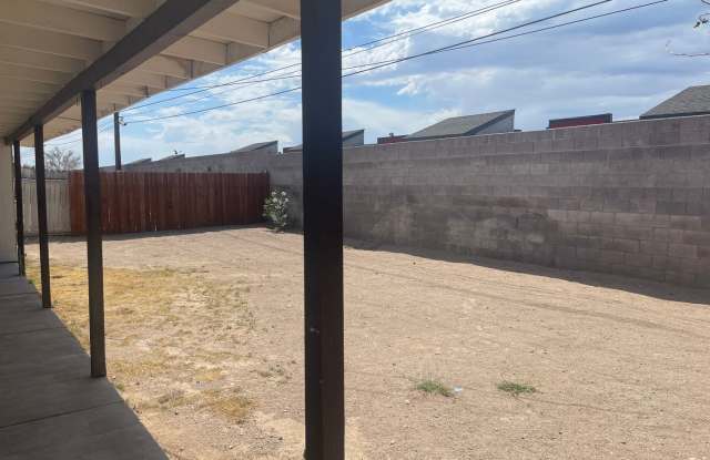 Classic 3Bed/2Bath single story home located near Boulder Highway Gallery 4
