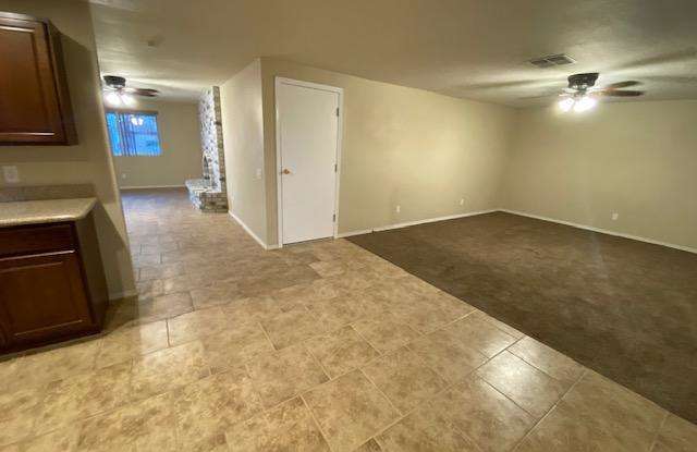 1236 W MESQUITE Street Gallery 4