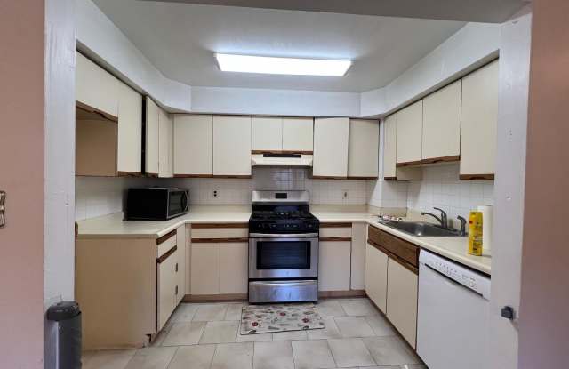 52 YALE AVE photos photos