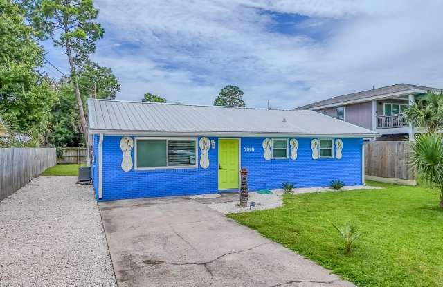 7005 S Lagoon Drive Gallery 3