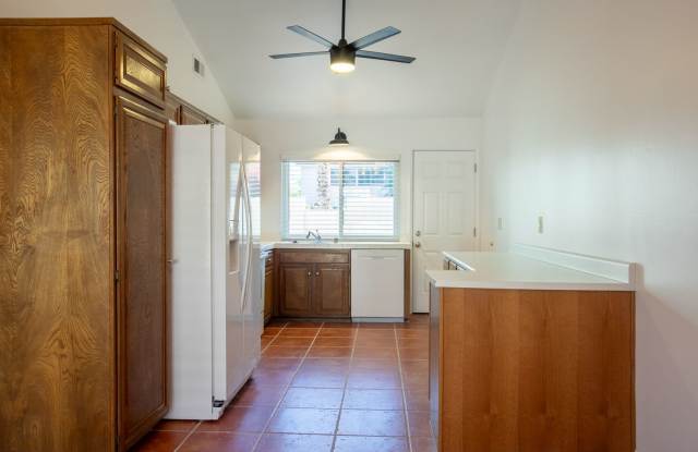 Great Corner Lot Condo at Mountain Shadows! - 6071 Arroyo Road, Palm Springs, CA 92264