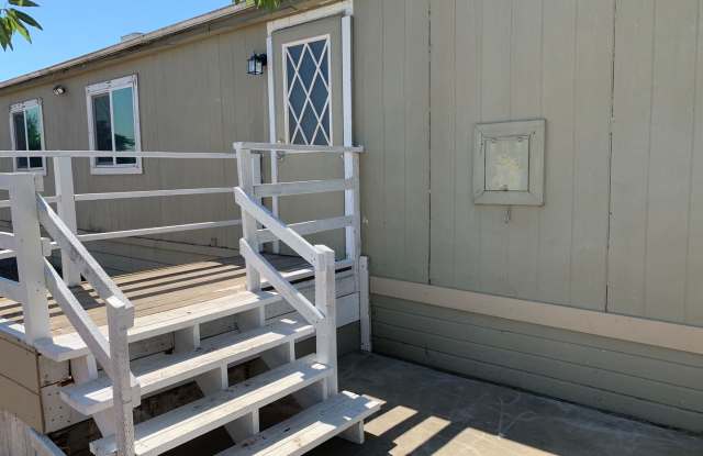 Comfy mobile home in Manteca photos photos