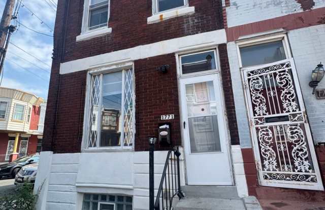 Your Next Home Awaits  3 Beds, 1.5 Baths + Fenced Backyard! photos photos