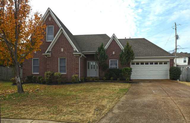 5 Bedroom, 3 Bathrooms Near Berryhill And Chimney Rock photos photos