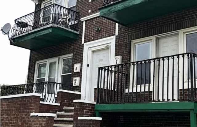 Renovated 2BR  in Cleveland photos photos