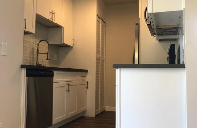 12025 Washington Pl - 12025 Washington Place, Los Angeles, CA 90066