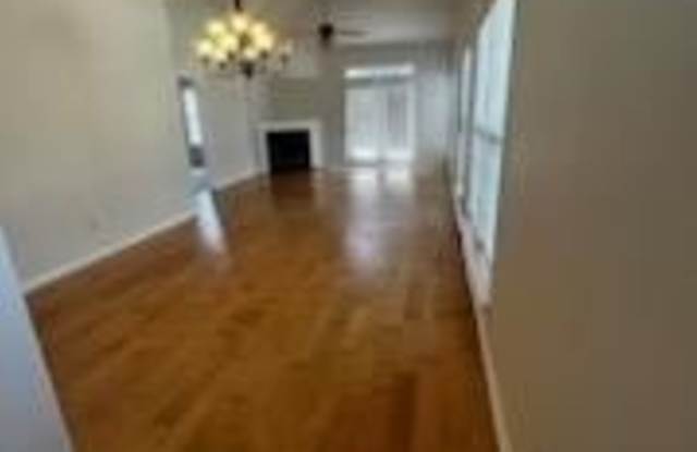 1504 Sylvia Court Gallery 3