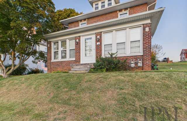 Available Now! Charming 2 Bedroom, 1 Bath Apartment in Loganville, Pa! photos photos