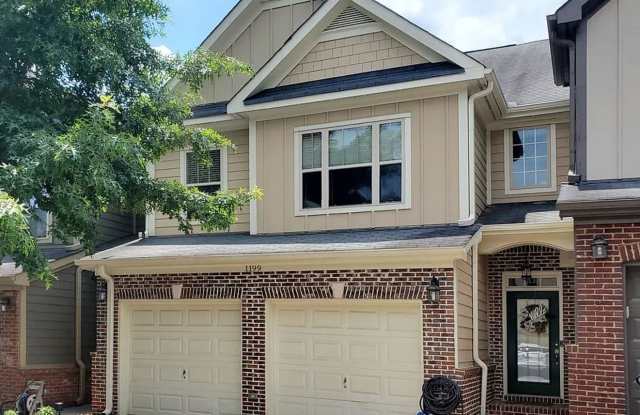 Beautiful 3-Bedroom, 2.5-Bath Townhome in Gated Marietta Community photos photos