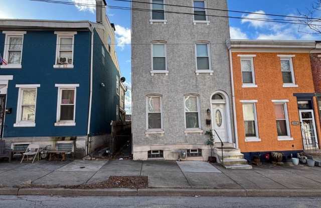 318 E MARSHALL Street photos photos