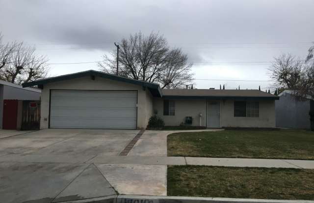 COMING SOON! Charming Single-Story 3-Bedroom Home for Rent in Canyon Country! photos photos