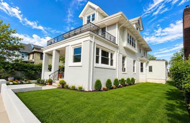 121 W Chester Street photos photos
