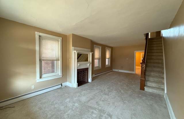 214 N READING AVENUE Gallery 4