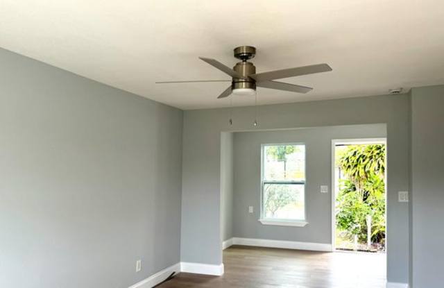 836 Almeria Rd photos photos