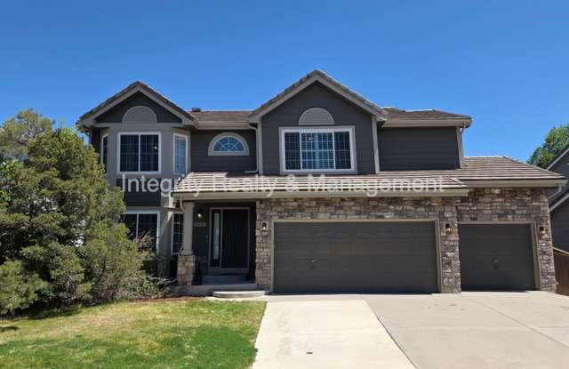 4-Bed/3-Bath, 2458 Sqft - 3425 White Oak Ln photos photos
