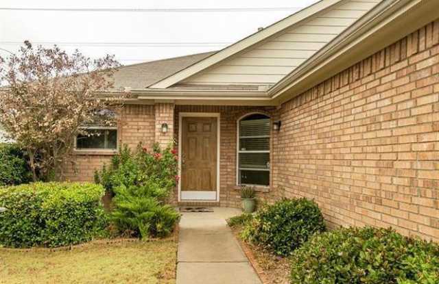 10337 Devin Lane - 10337 Devin Lane, Fort Worth, TX 76053