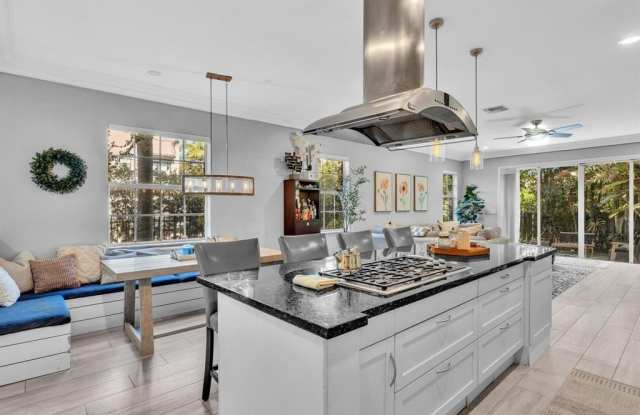 421 SW 5th St photos photos
