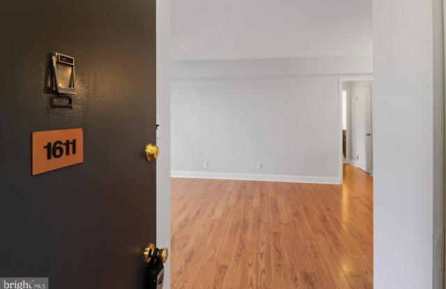 1101 SAINT PAUL Street Gallery 4