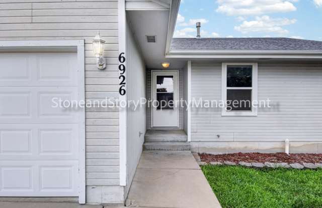4 bedroom 3 bath in Washburn Rural School District Gallery 3