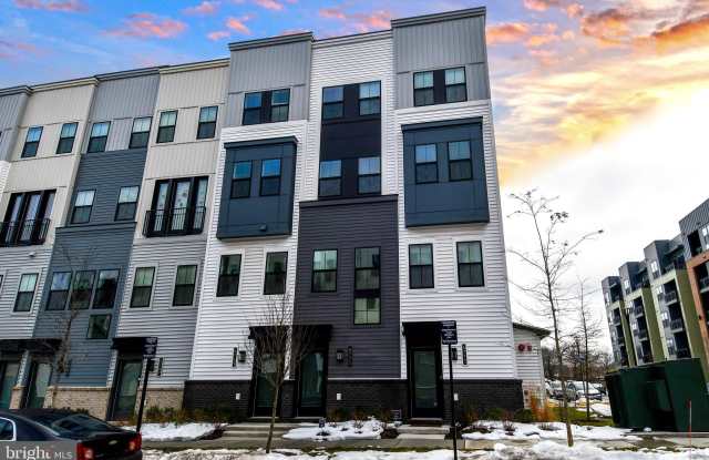 4771 SULLY POINT Lane - 4771 Sully Point Lane, Chantilly, VA 20151