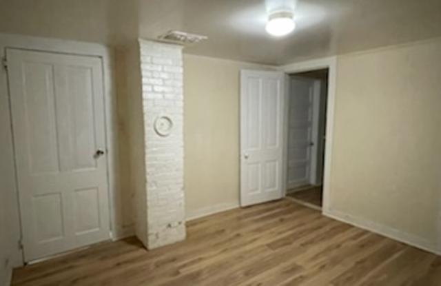2147 Washington St Apt A Gallery 2