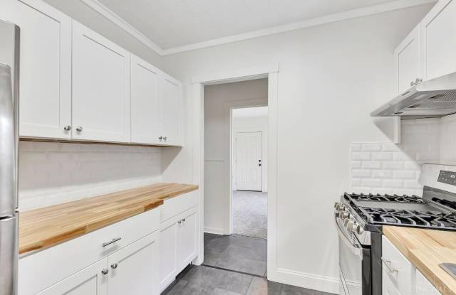 6985 Beechmont Avenue Gallery 4
