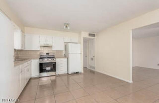 2409 W Cortez Ave, Charming 3 Bedroom Home photos photos