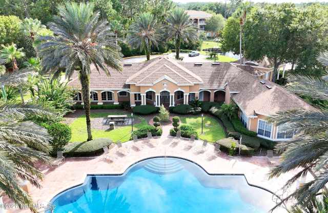535 FLORIDA CLUB Boulevard Gallery 1